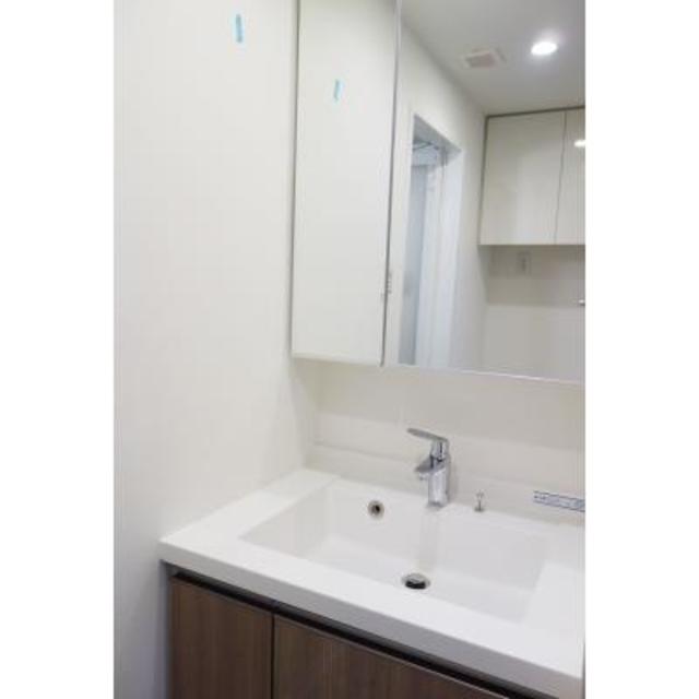 嬉しい独立洗面台。※写真は同タイプ住戸です。