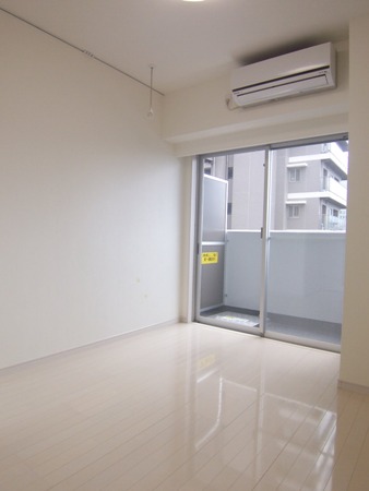 バルコニーのアクセスができます。