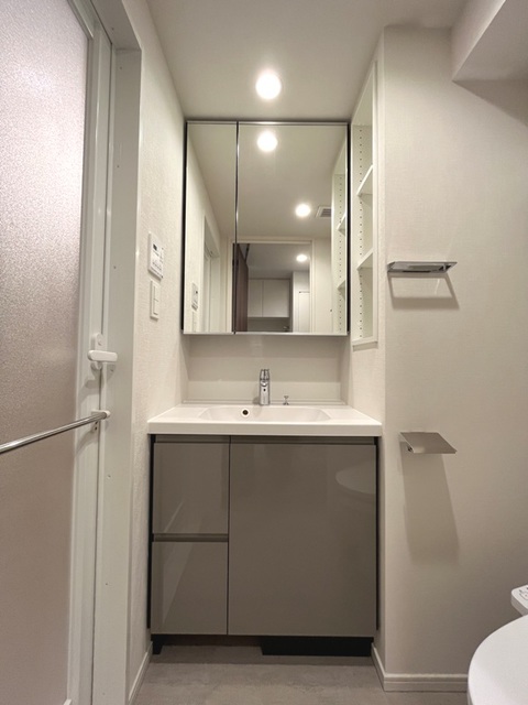 嬉しい独立洗面台。※写真は同タイプ住戸です。