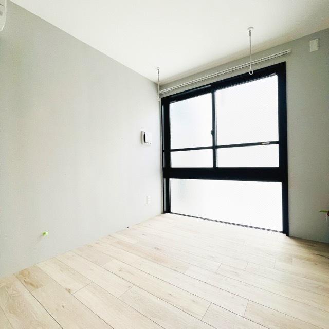 大き目の窓があるのがうれしい。