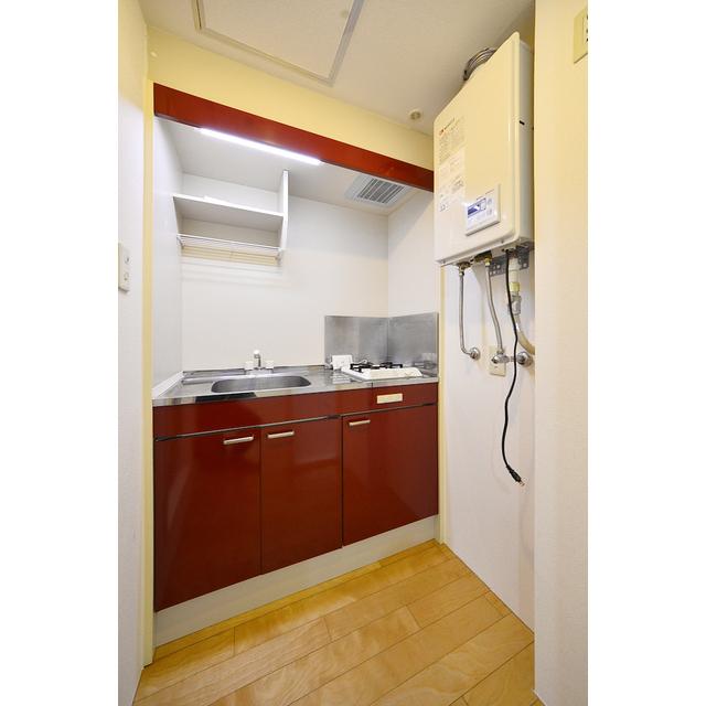 キッチンの色が可愛いです。