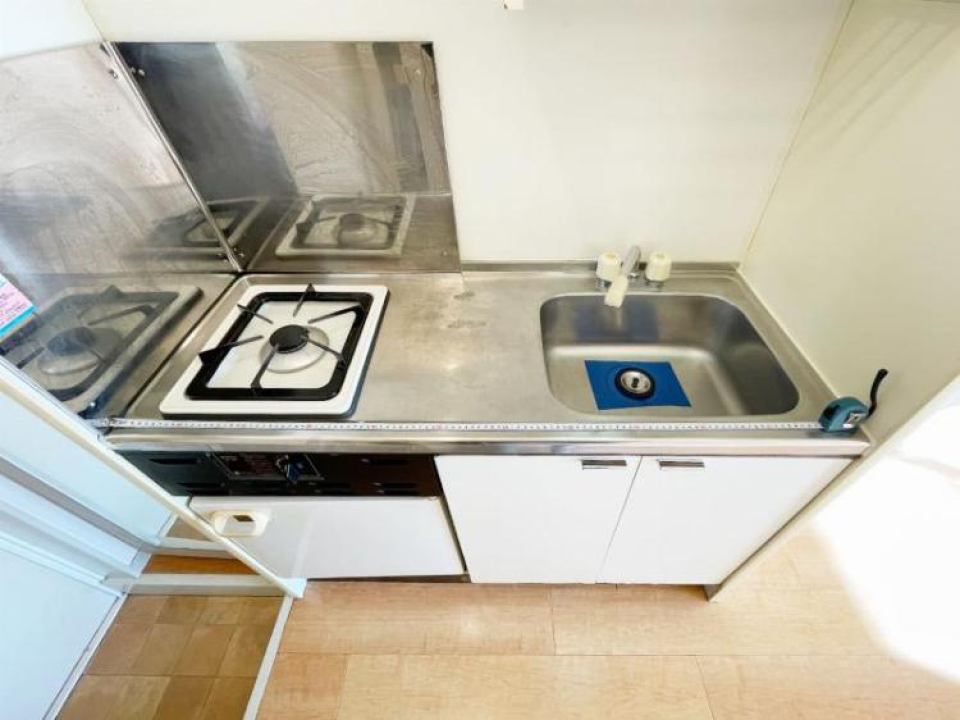 ガスコンロが導入されています。