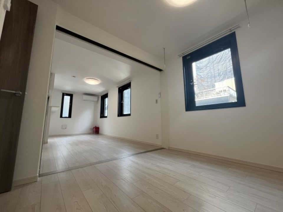 ５．０帖の洋室になります。