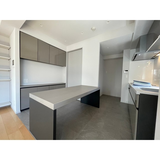 カウンターも付いたキッチンの様子です。