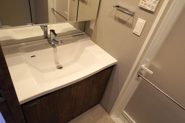 洗面台の様子。※写真は同タイプ住戸です。