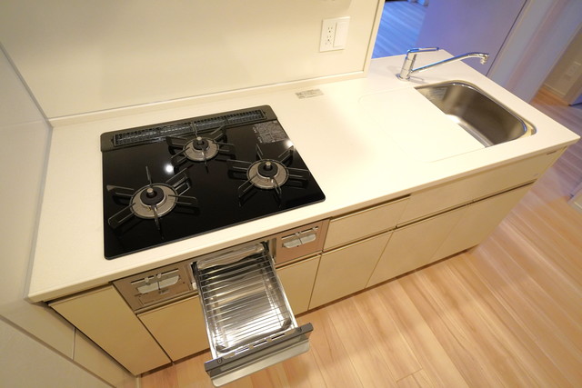 3口コンロで料理が捗ります
※写真は同タイプ住戸です。