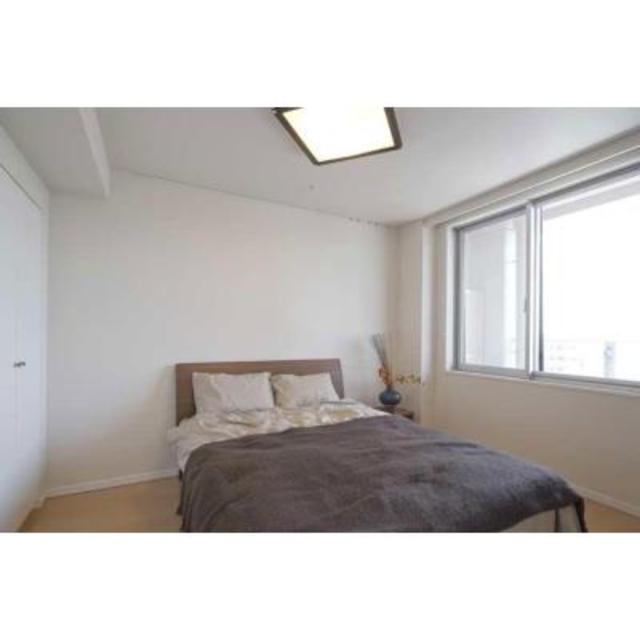 ６．２帖ベッドルームにはクローゼットも完備されています。※写真は同タイプ住戸です。