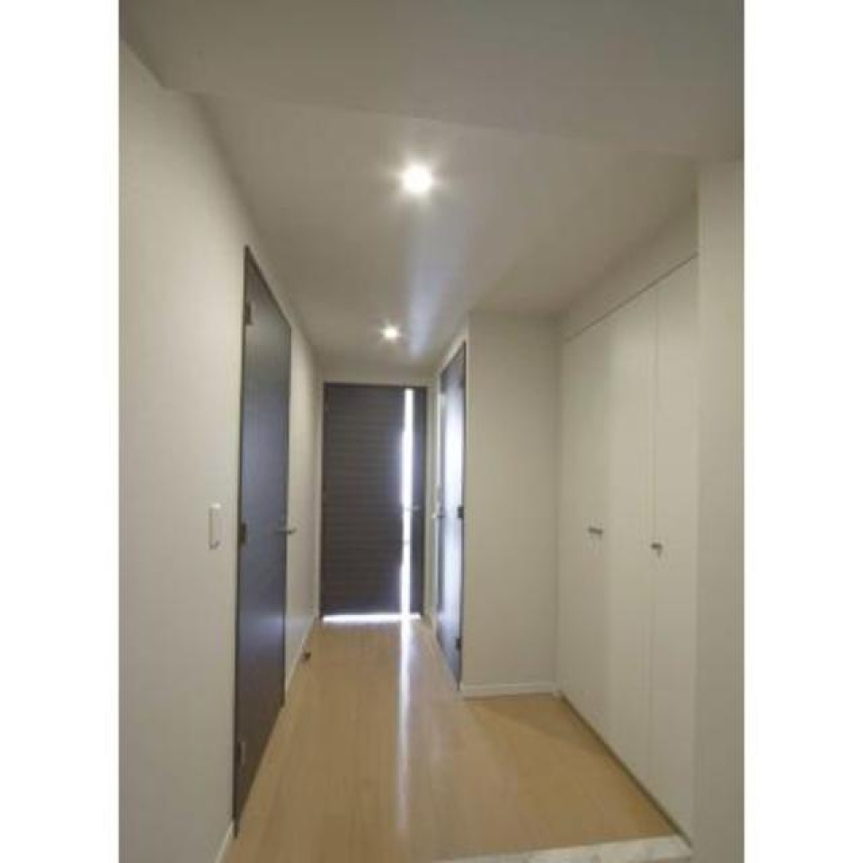 廊下の様子。※写真は同タイプ住戸です。