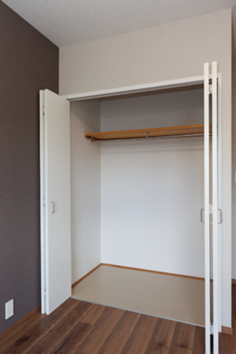 各部屋にクローゼットあります※写真は同タイプ住戸です。