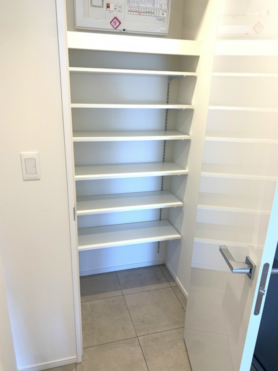 シューズボックスを開けた時の様子。