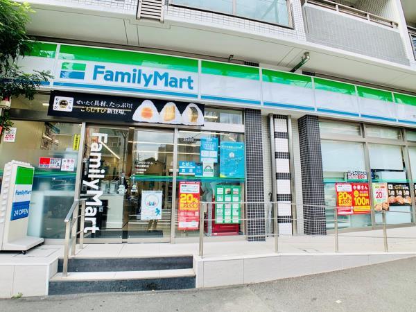 コンビニ近くにあります