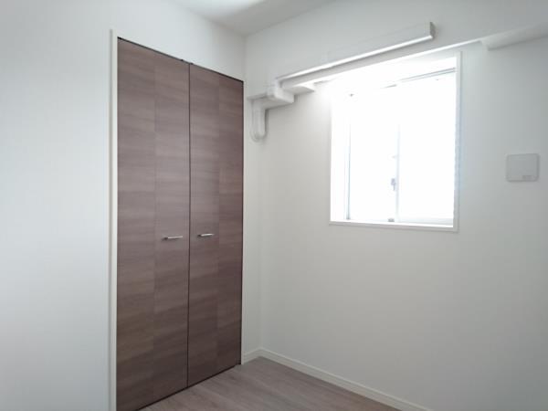 クローゼットあります