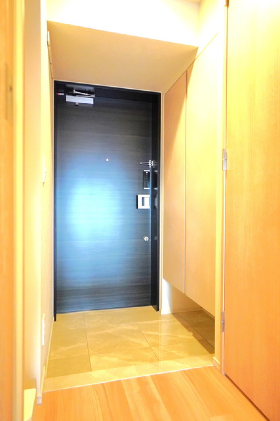 玄関※写真は同タイプ住戸です。