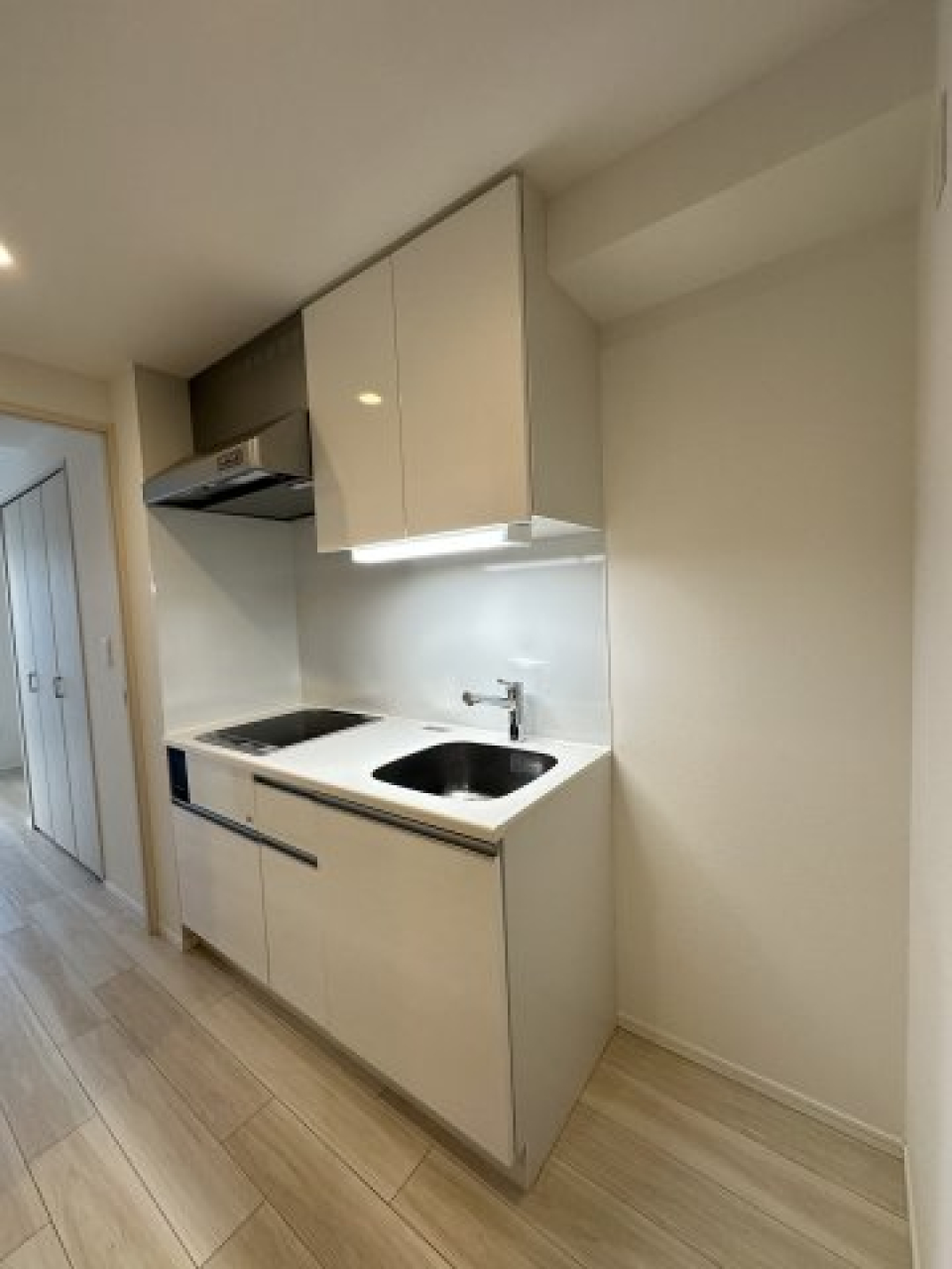 キッチンはIHコンロです。※参考写真