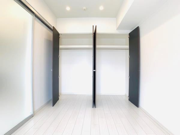 クローゼットあります