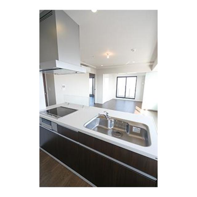 キッチンは対面式※写真は同タイプ住戸です。