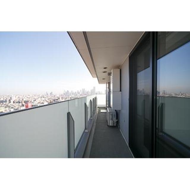 ベランダも広い※写真は同タイプ住戸です。