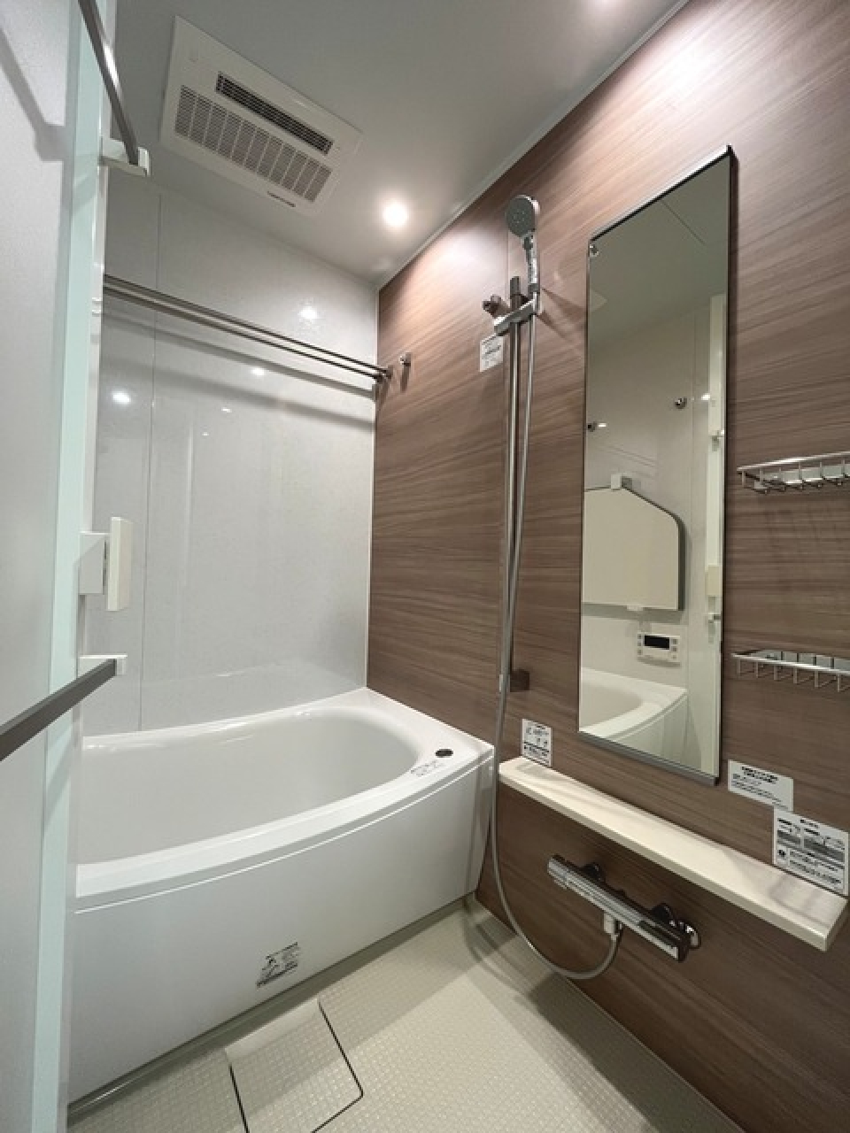 浴室の様子。※写真は同タイプ住戸です。