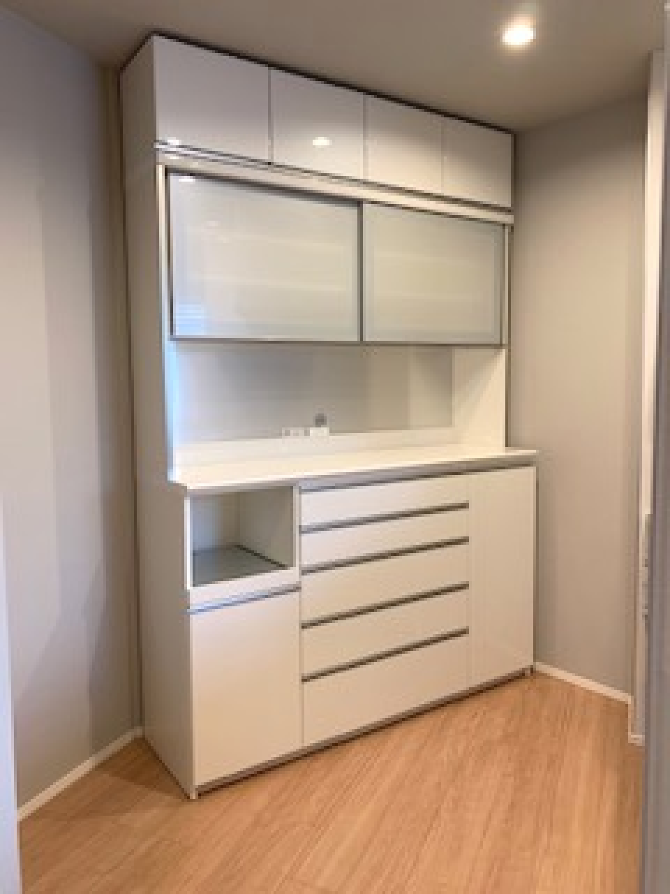 キャビネットがあります。