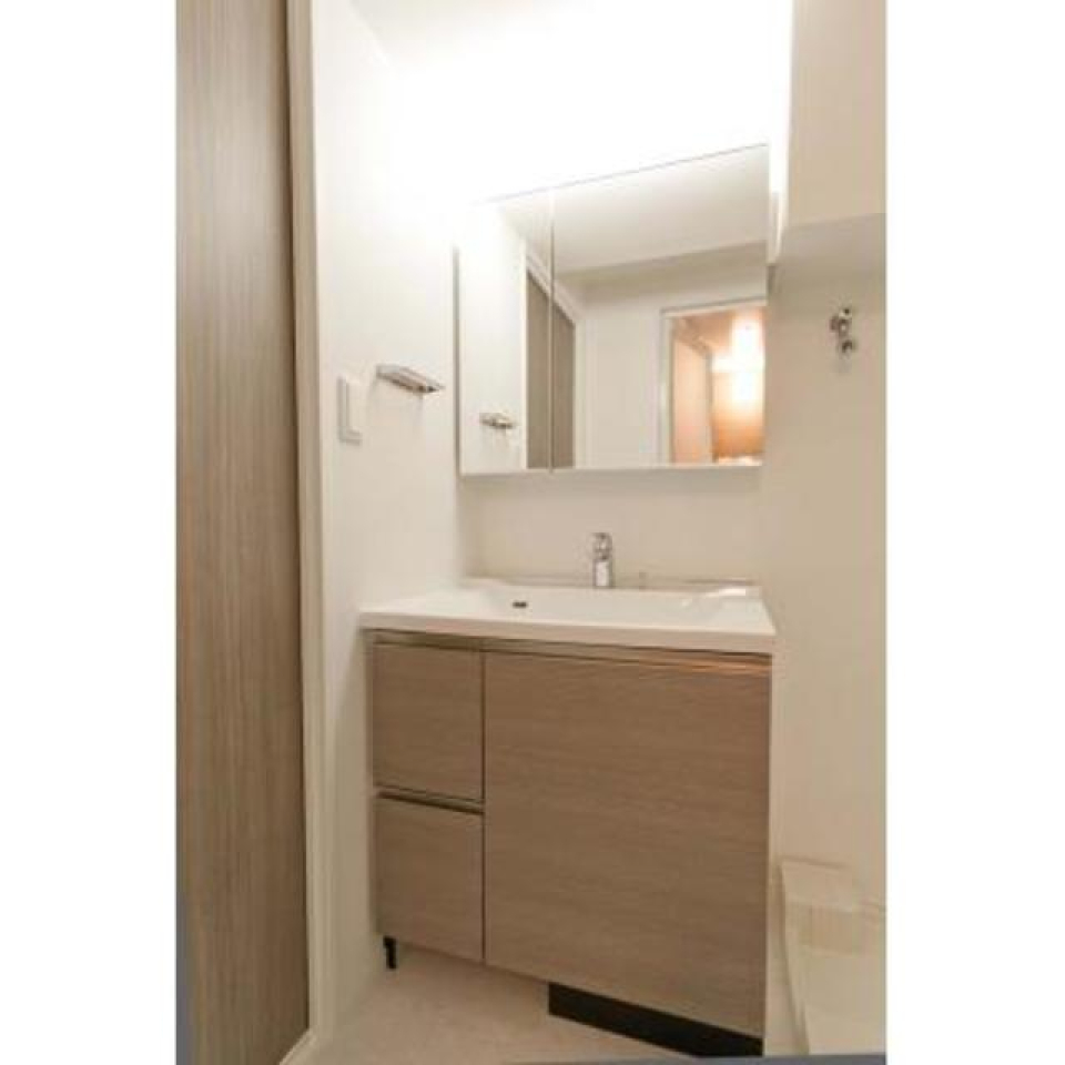 嬉しい独立洗面台。※写真は同タイプ住戸です。