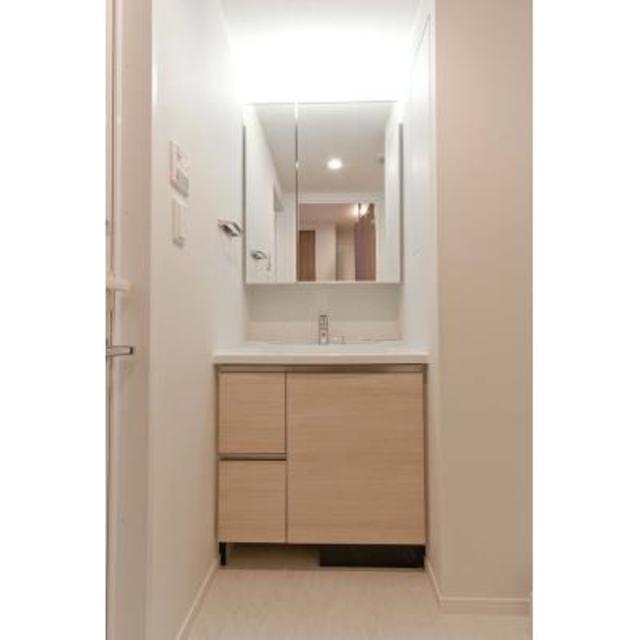 嬉しい独立洗面台。※写真は同タイプ住戸です。