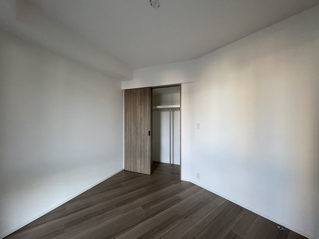 ６．２帖の主寝室です。※写真は同タイプ住戸です。