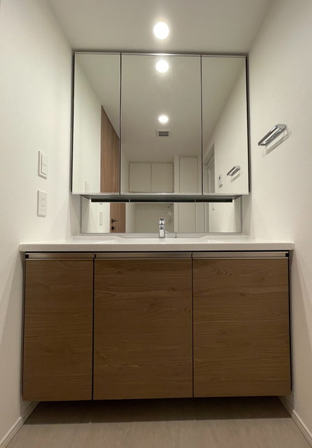 嬉しい独立洗面台。※写真は同タイプ住戸です。