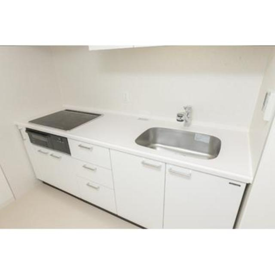 キッチンはIHコンロ※写真は同タイプ住戸です。