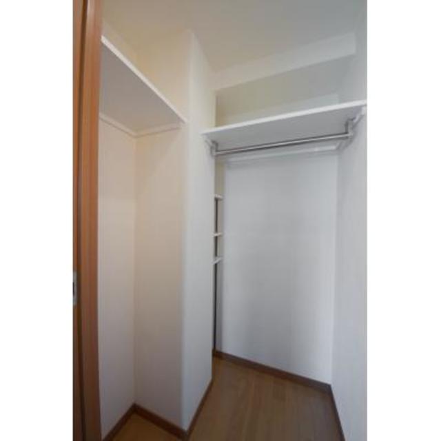 ウォークインもあるのは嬉しい※写真は同タイプ住戸です。