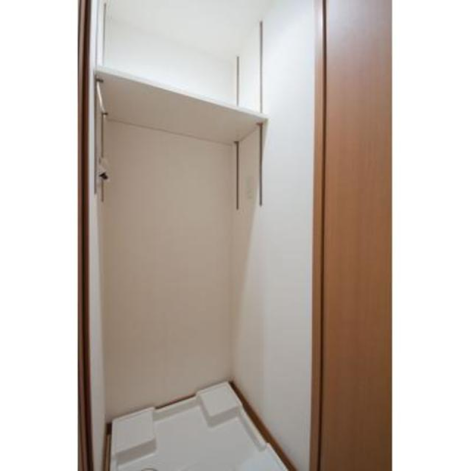 洗濯機置き場※写真は同タイプ住戸です。