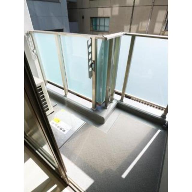 バルコニーの様子。※写真は同タイプ住戸です。
