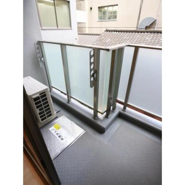 バルコニーの様子。※写真は同タイプ住戸です。