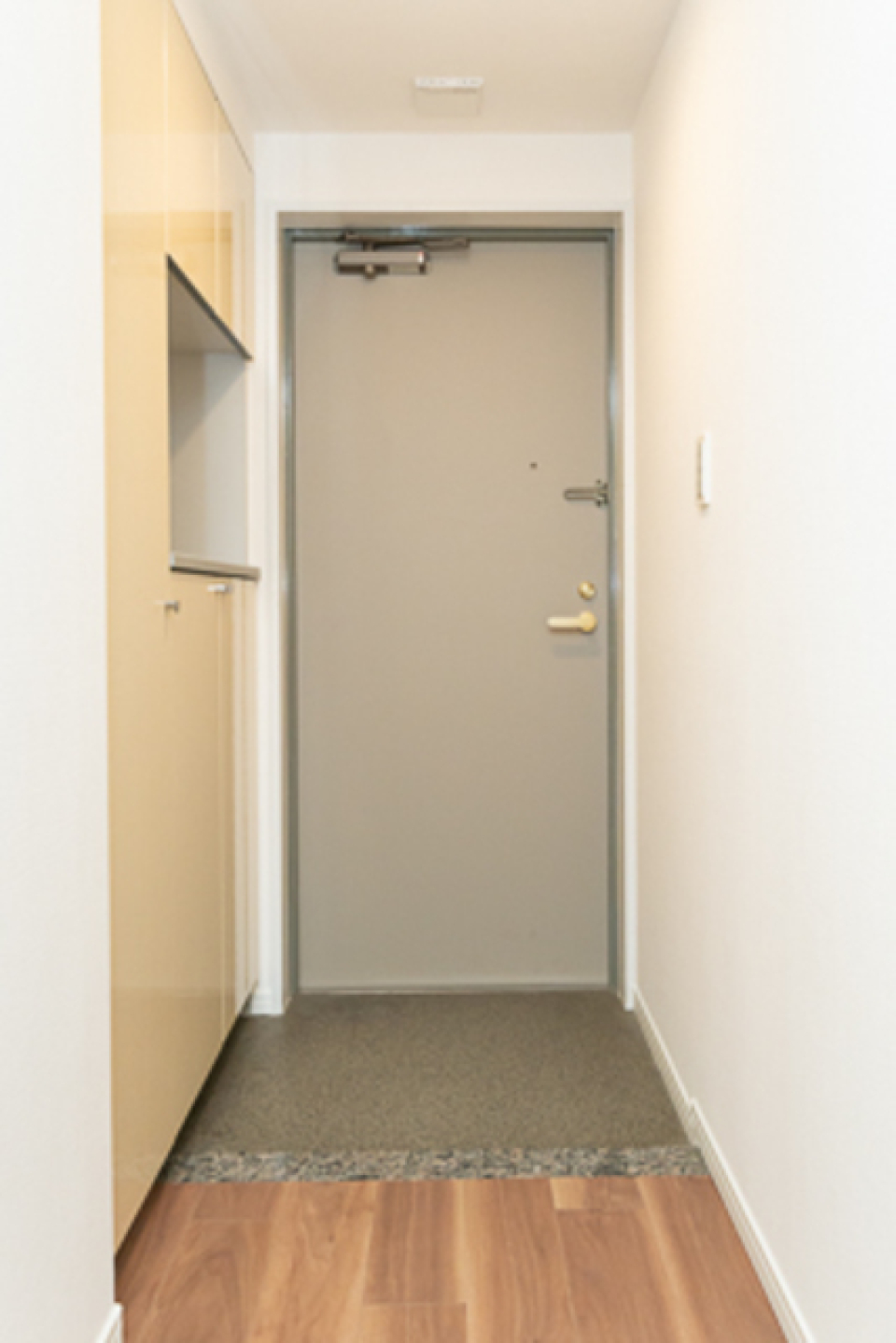 玄関にはシューズクローゼットあります※写真は同タイプ住戸です。