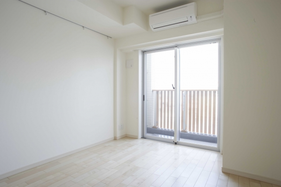 バルコニーへのアクセスができます。※参考写真