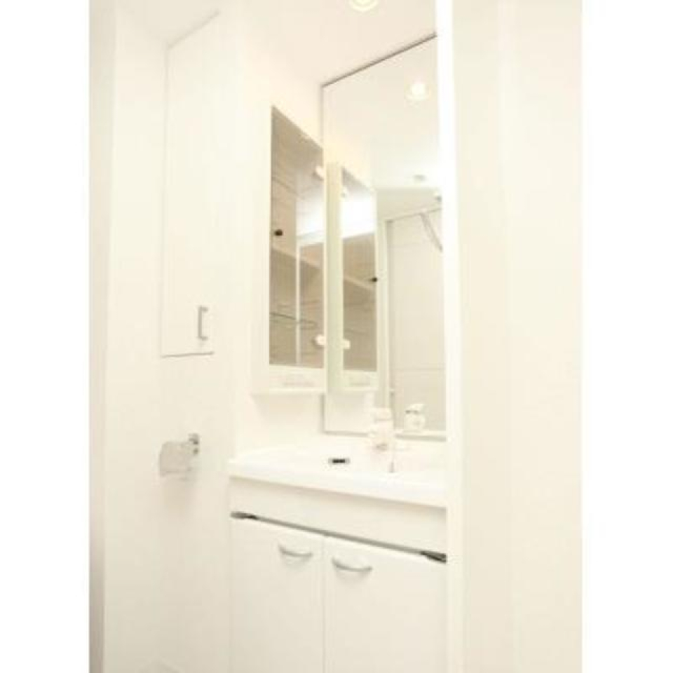 洗面台
※写真は同タイプ住戸です。