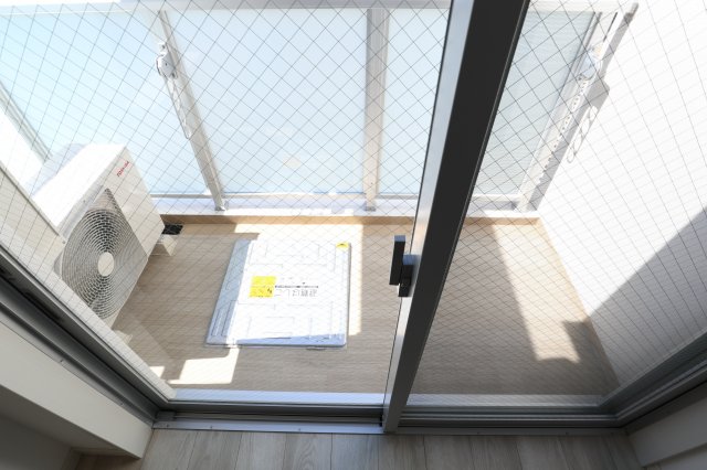 コンパクトなベランダ
ログ代々木　参考写真