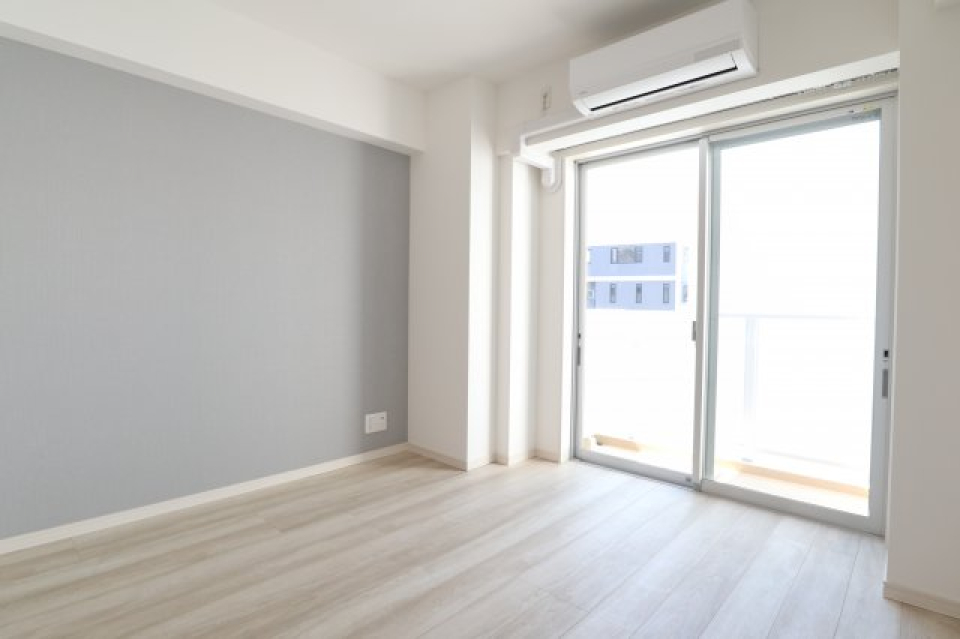 最上階なので陽当たり良く明るい
ログ代々木　参考写真