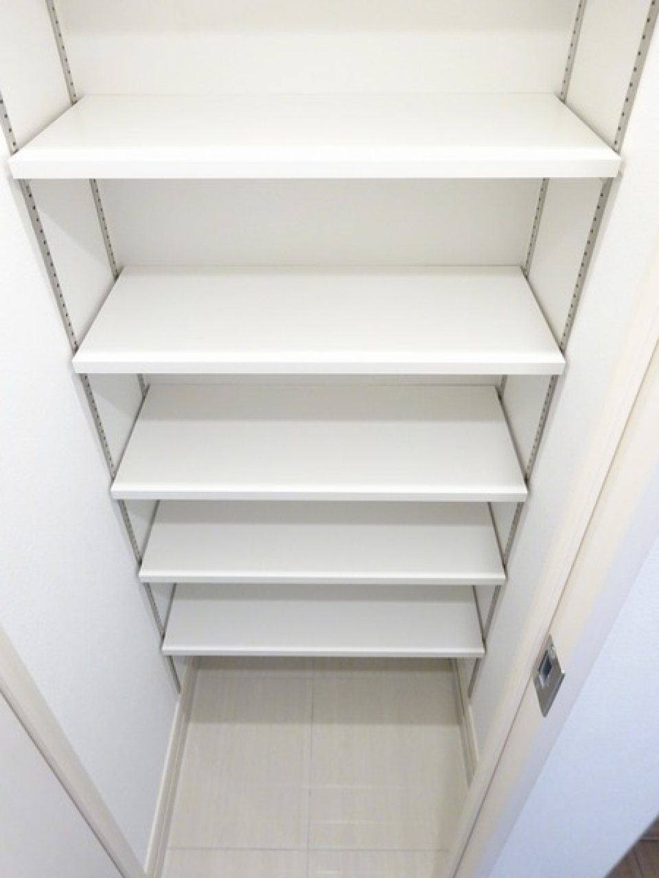 シューズボックスもたっぷり収納出来そうなのが魅力♪