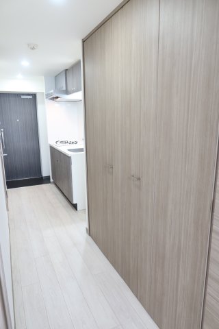 お部屋にクローゼットが無いのは珍しい！でもたっぷり収納できそう！