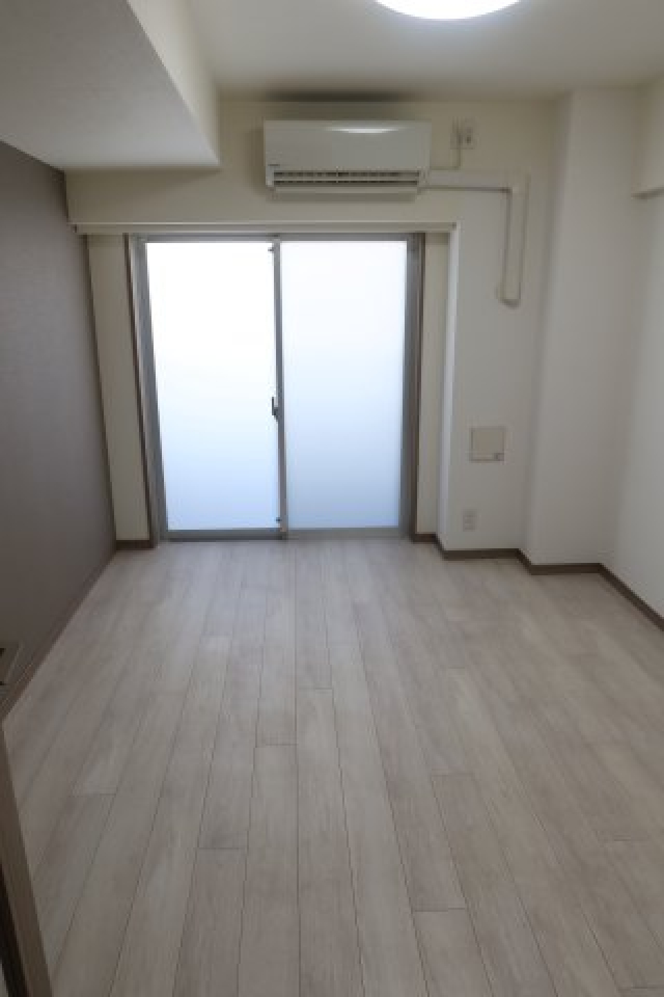 日差しが入ると開放的に見えるのもこのお部屋のいいところです！