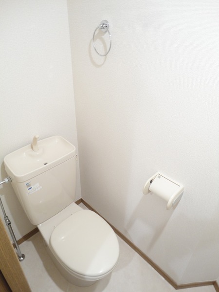 清潔感のあるトイレ。