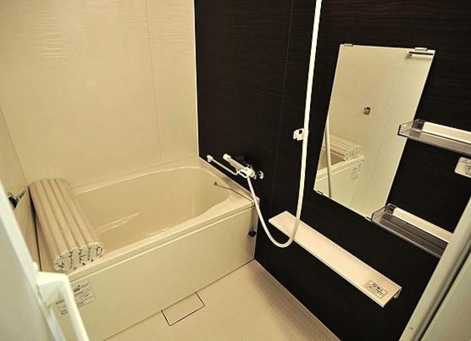 ダークトーンのパネルがオシャレですね。