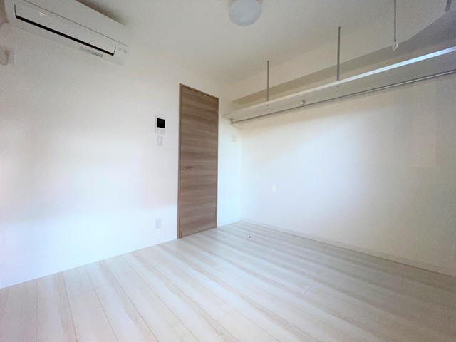 オープンクローゼットになっています。