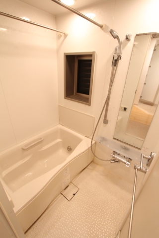 浴室の様子。※参考写真