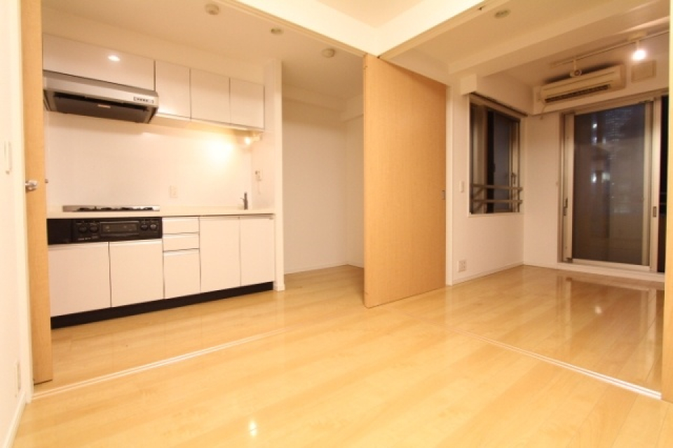 １０．６帖のリビングダイニング。※参考写真