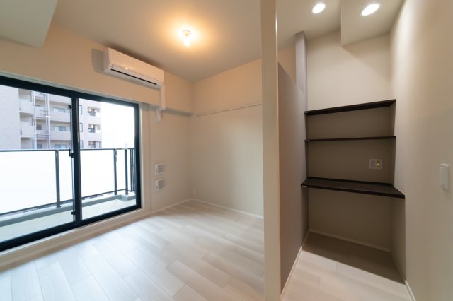 作業もはかどる共有スペース。