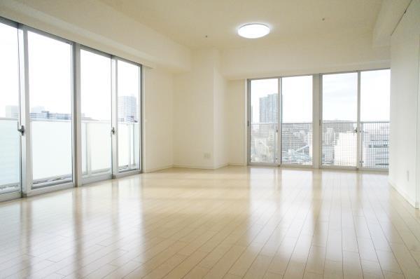 光りが沢山入る空間です！