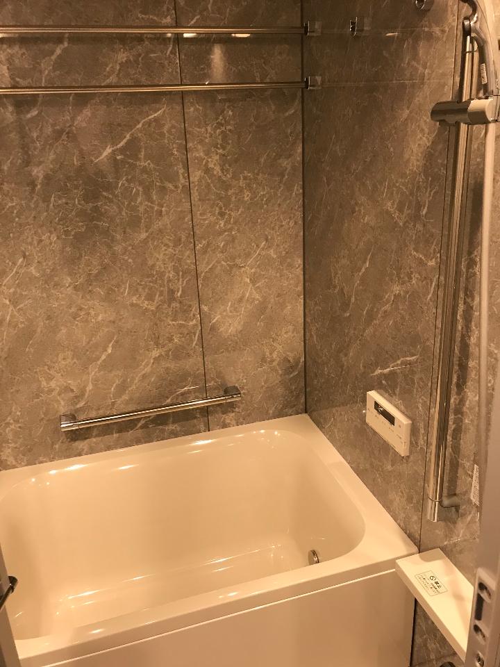 浴室の壁がオシャレですね！