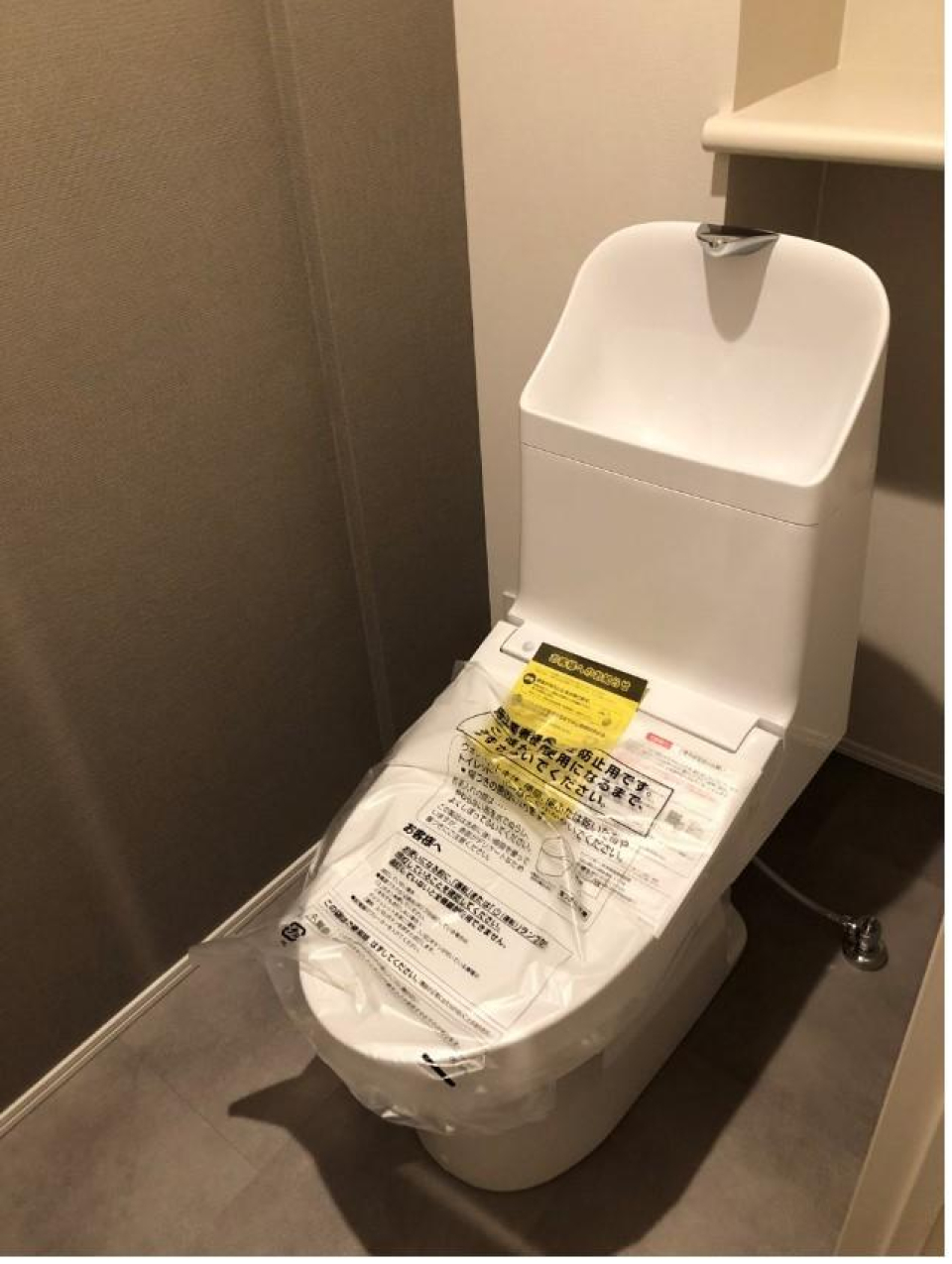 トイレはシンプルでいいですね。