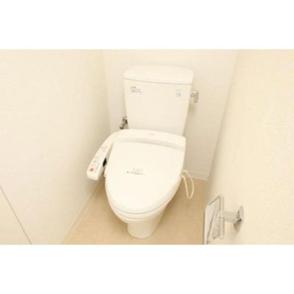 トイレの様子。※写真は同タイプ住戸です。